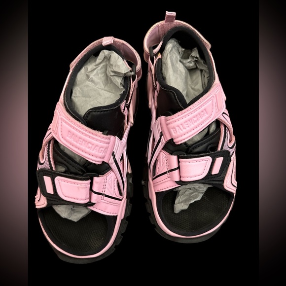 Kid Balenciaga size us size 12 euro 30 - Picture 2 of 2